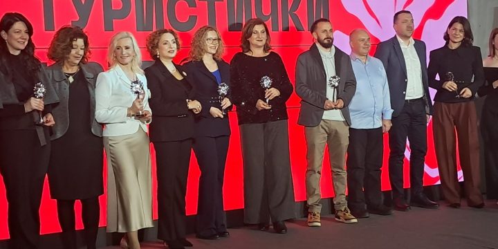 НАЈВИШЕ НАЦИОНАЛНО ПРИЗНАЊЕ: ТУРИСТИЧКИ ЦВЕТ ЗА ОПЛЕНАЧКУ БЕРБУ ГРОЖЂА