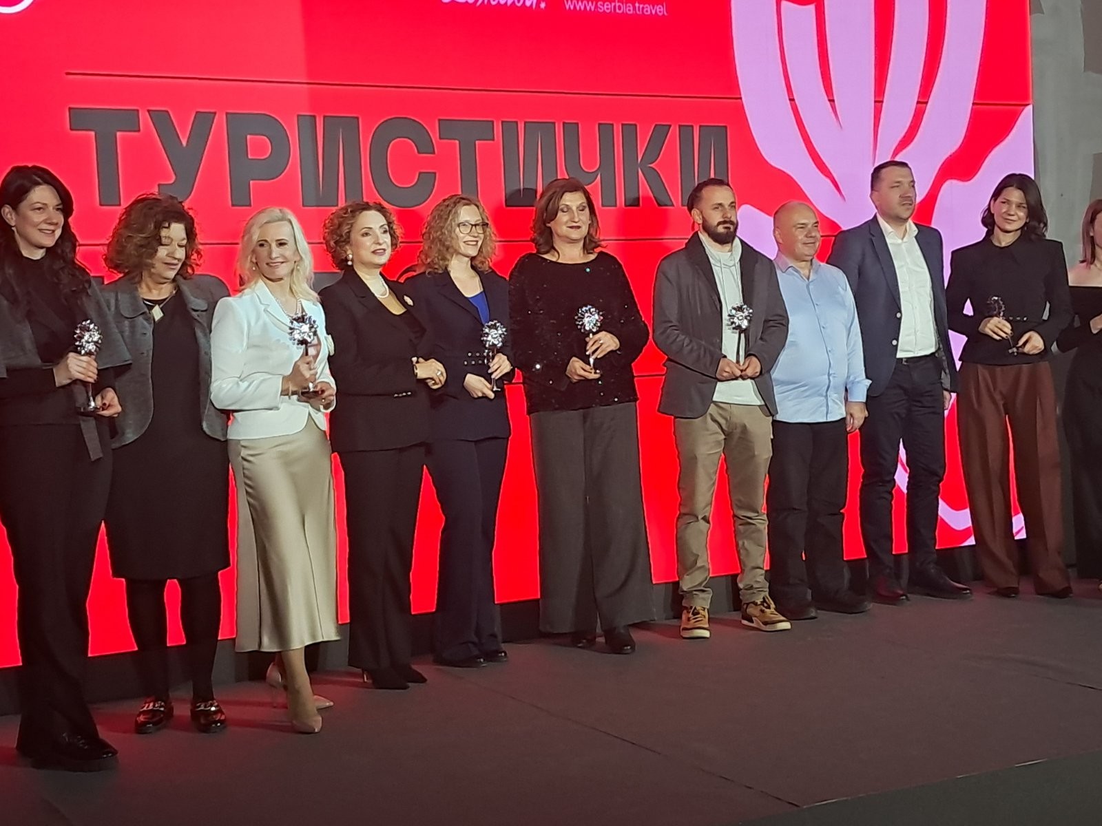 НАЈВИШЕ НАЦИОНАЛНО ПРИЗНАЊЕ: ТУРИСТИЧКИ ЦВЕТ ЗА ОПЛЕНАЧКУ БЕРБУ ГРОЖЂА